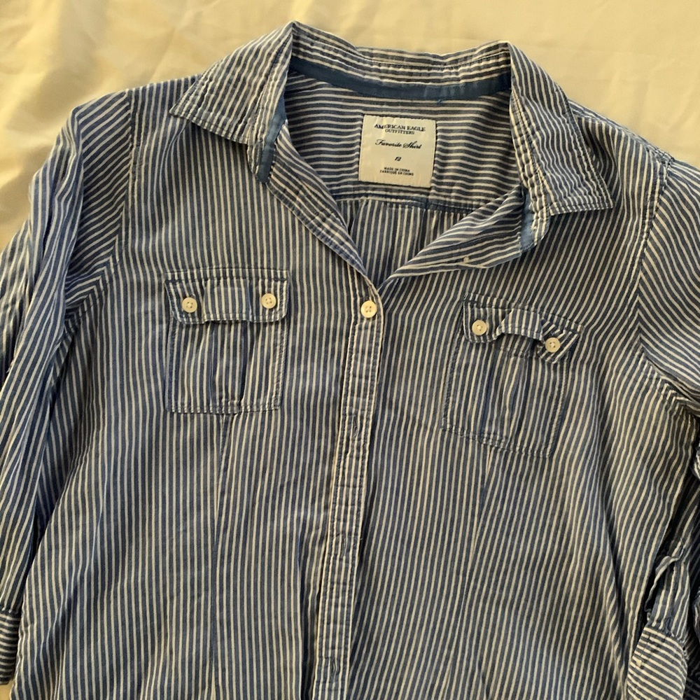 American Eagle shirt
